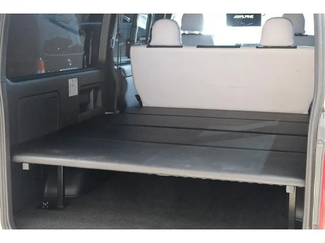 Toyota Hiace 2022 photo 5