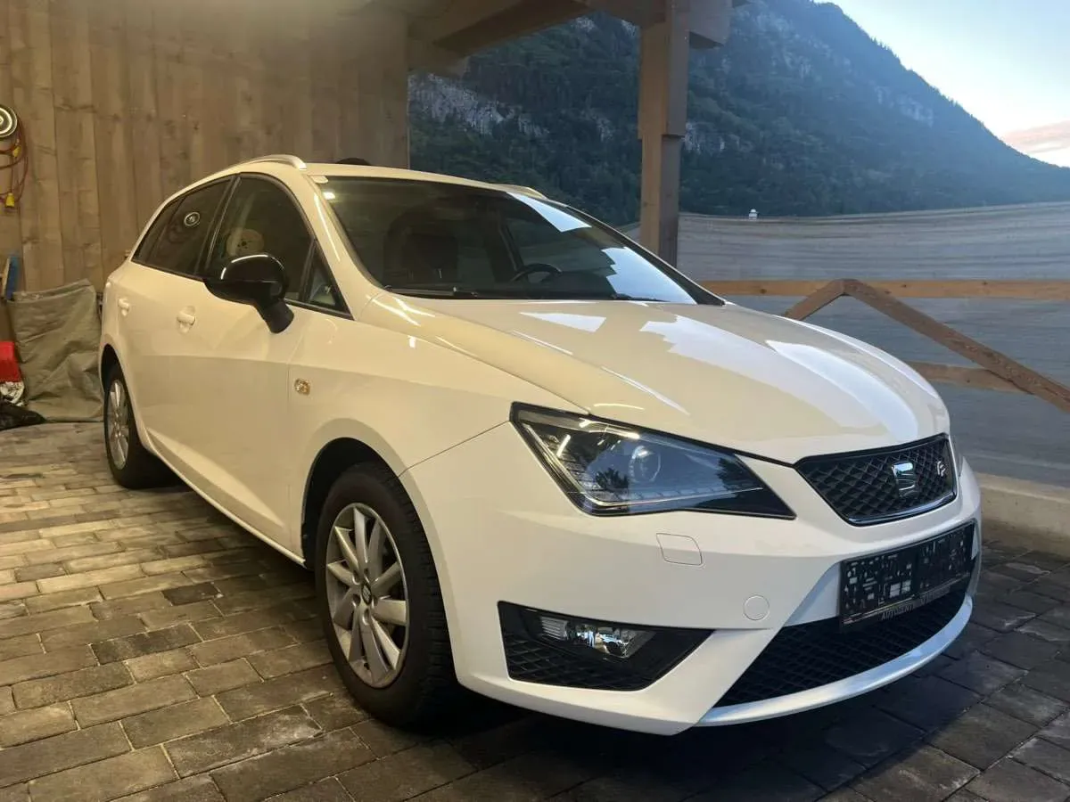 Seat Ibiza 2016 photo 2