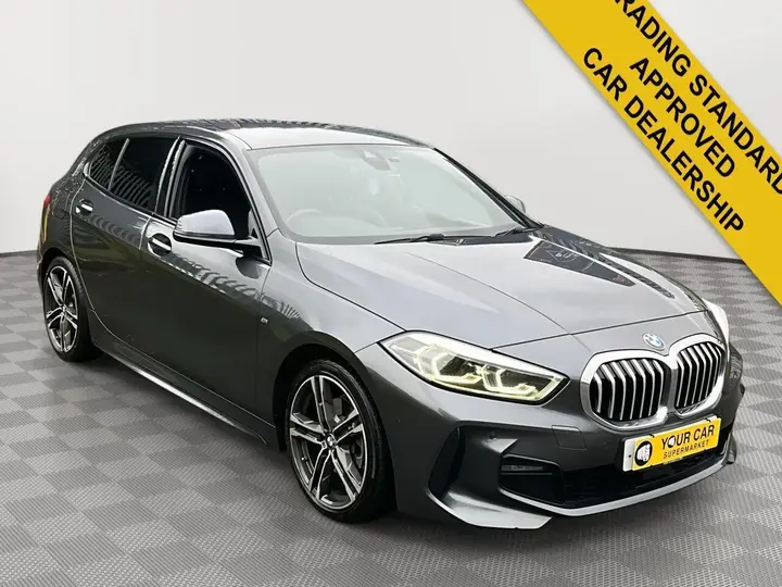BMW 1 Series 2021 photo 2