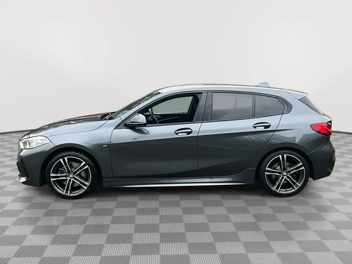 BMW 1 Series 2021 photo 5