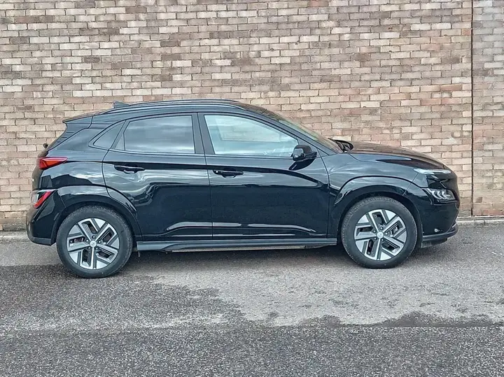 Hyundai Kona 2023 photo 3