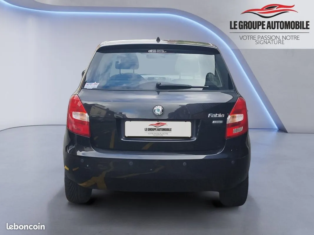Skoda Fabia 2012 photo 4