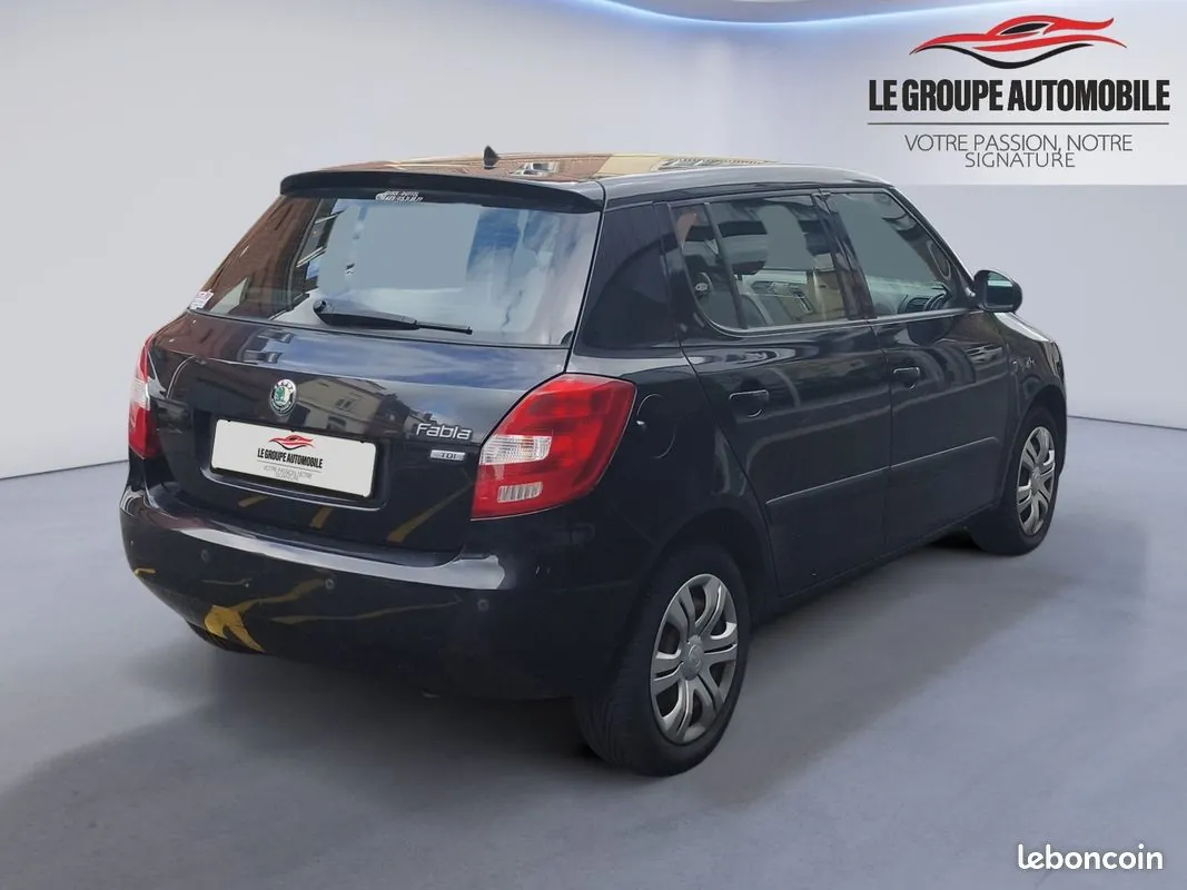 Skoda Fabia 2012 photo 5