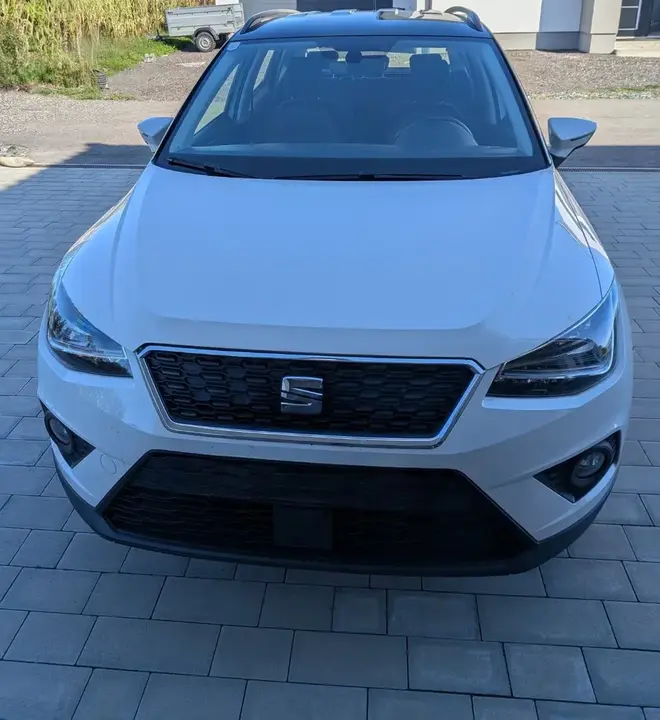 Seat Arona 2018 photo 2
