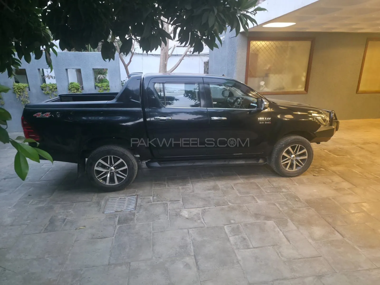 Toyota Hilux