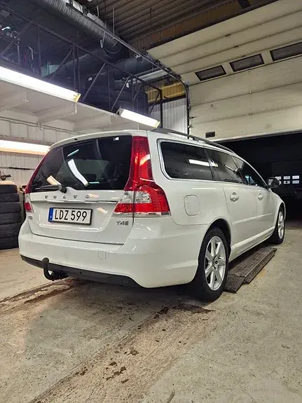 Volvo V70 2016 photo 3