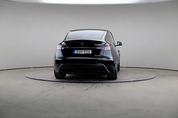 Tesla Model Y 2023 photo 5