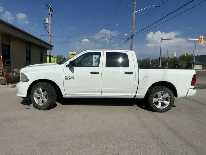 Ram 1500 2021 photo 2