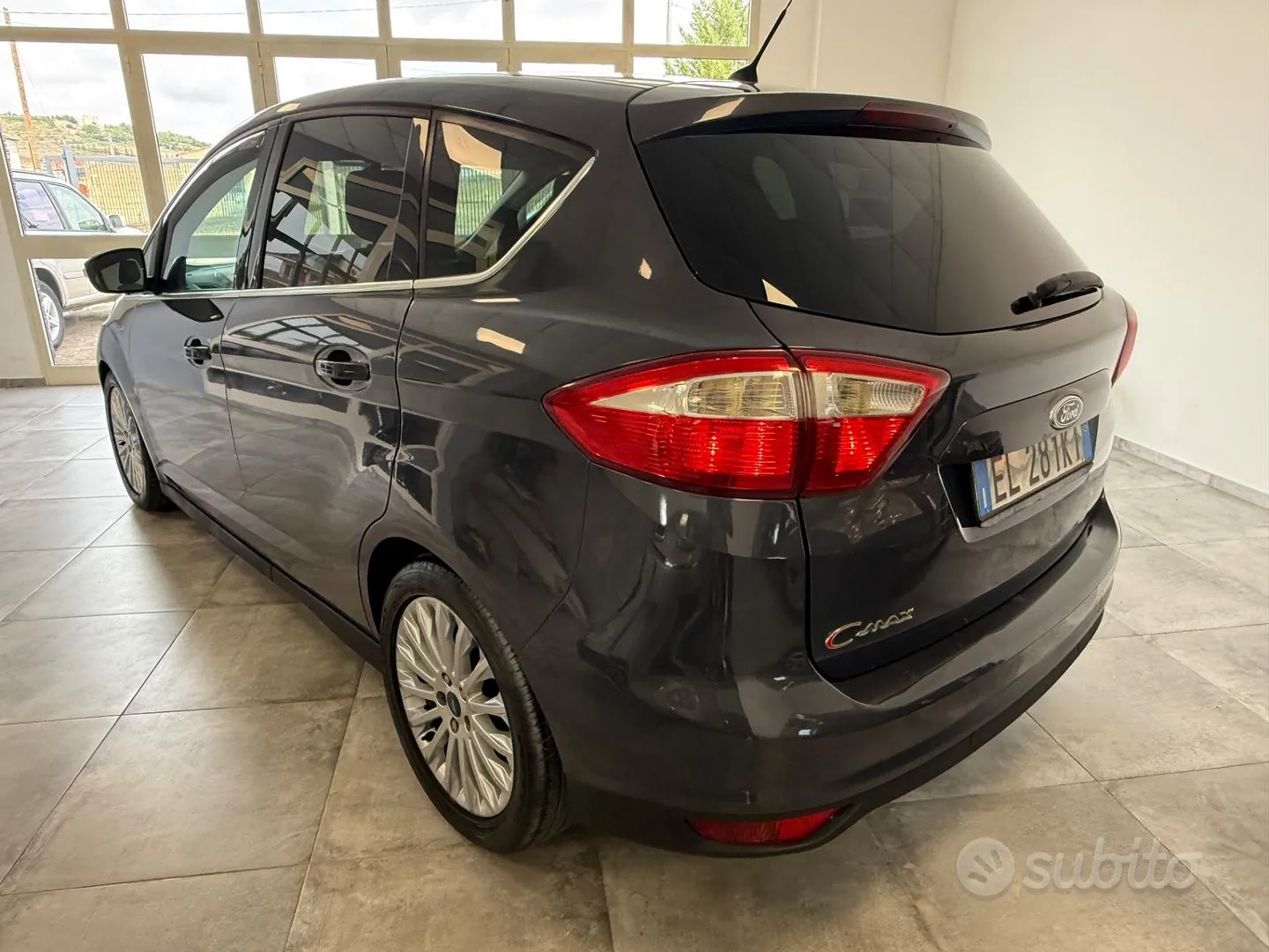 Ford C-Max 2012 photo 4