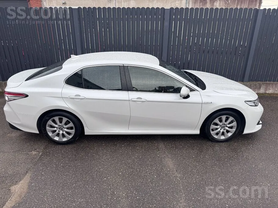 Toyota Camry 2019 photo 5