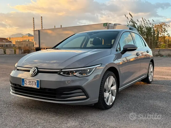 Volkswagen Golf 8