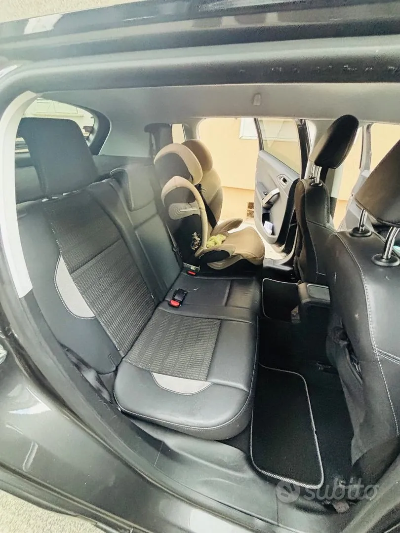 Peugeot 2008 2018 photo 3