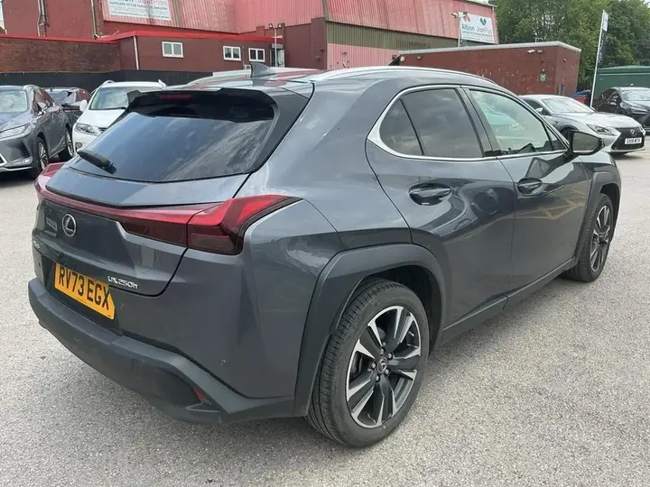 Lexus Ux 2023 photo 4