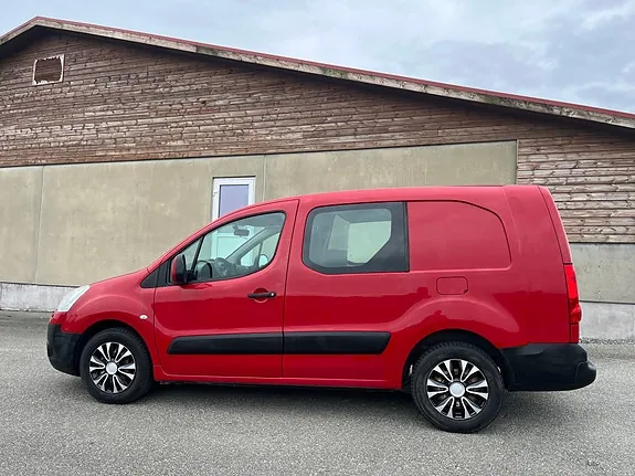 Citroen Berlingo 2011 photo 2