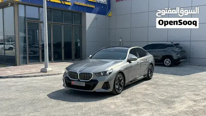 BMW 5 Series 2024 photo 2