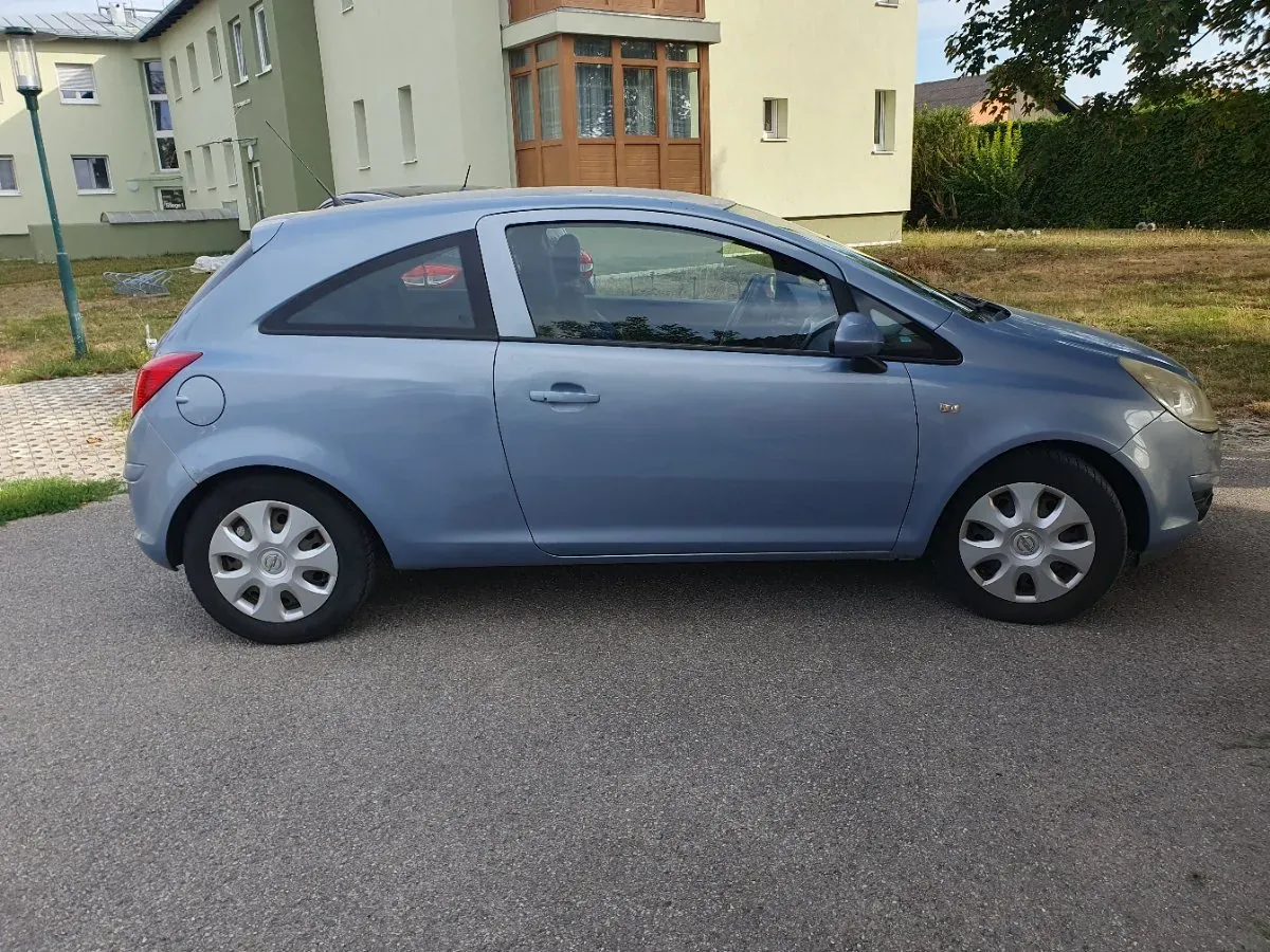 Opel Corsa 2009 photo 3