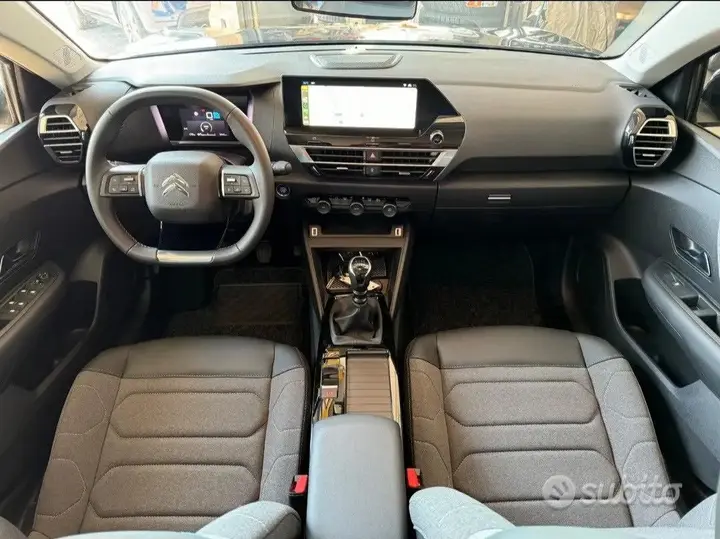 Citroen C4 2024 photo 3