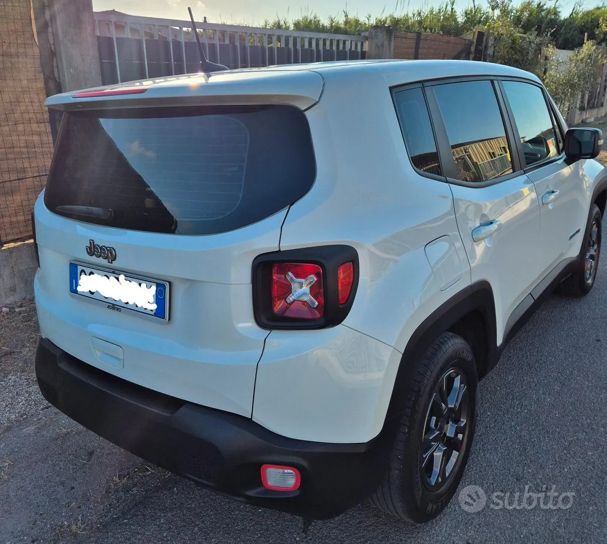 Jeep Renegade 2022 photo 2