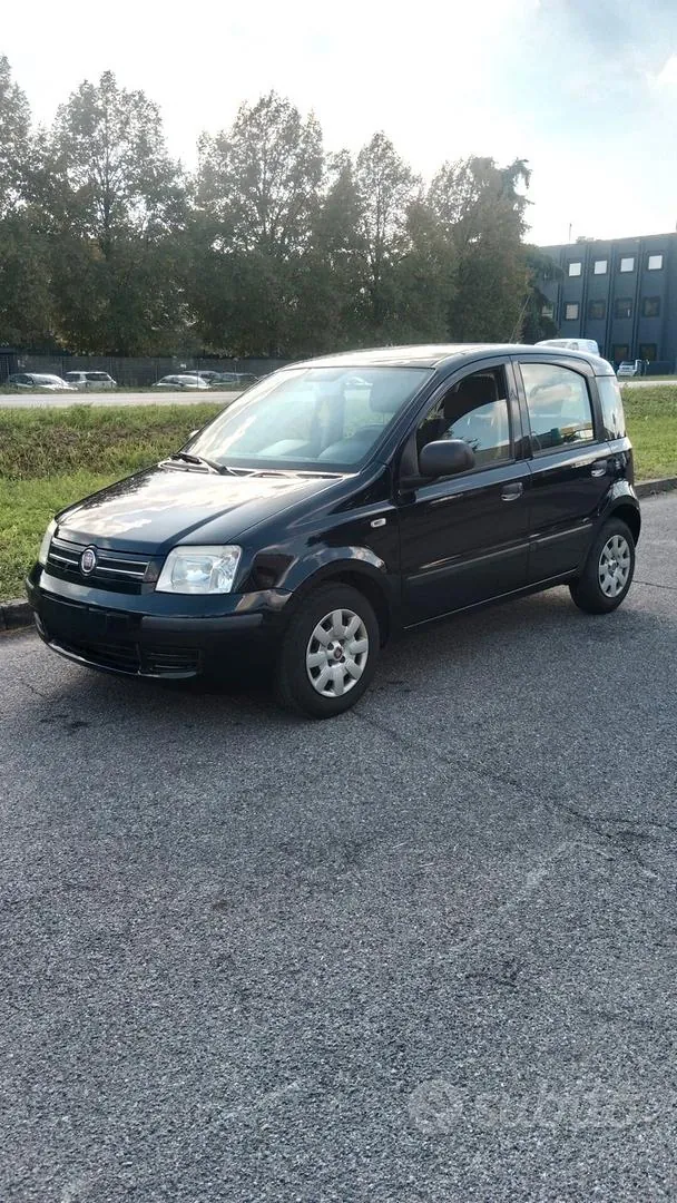 Fiat Panda 2010 photo 2