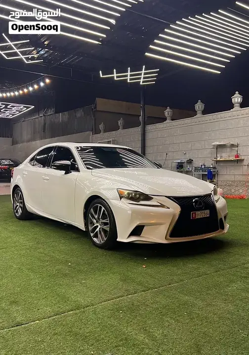 Lexus Is 250 2014 photo 4