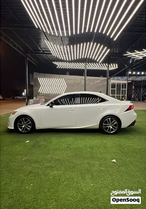 Lexus Is 250 2014 photo 3