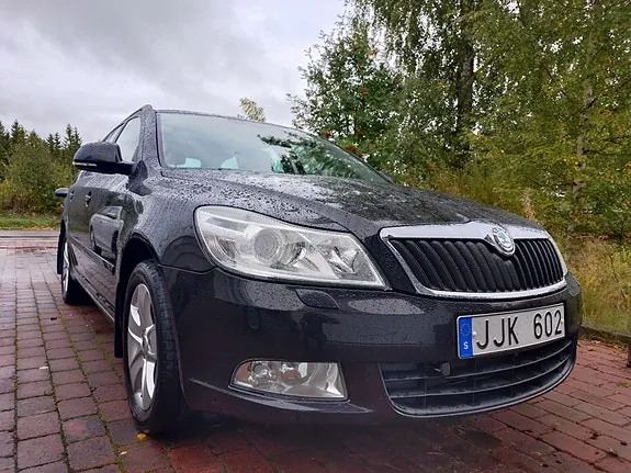 Skoda Octavia 2011 photo 5