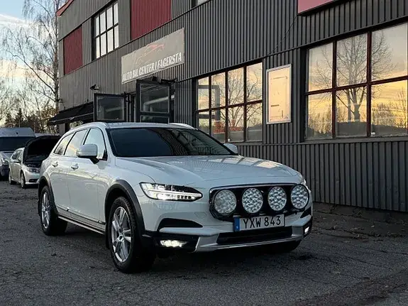 Volvo V60 Cross Country 2018 photo 3