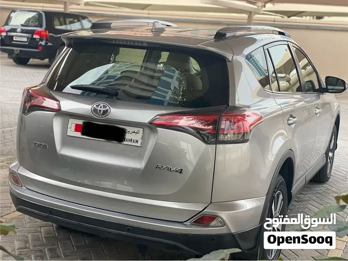 Toyota Rav4 2018 photo 4