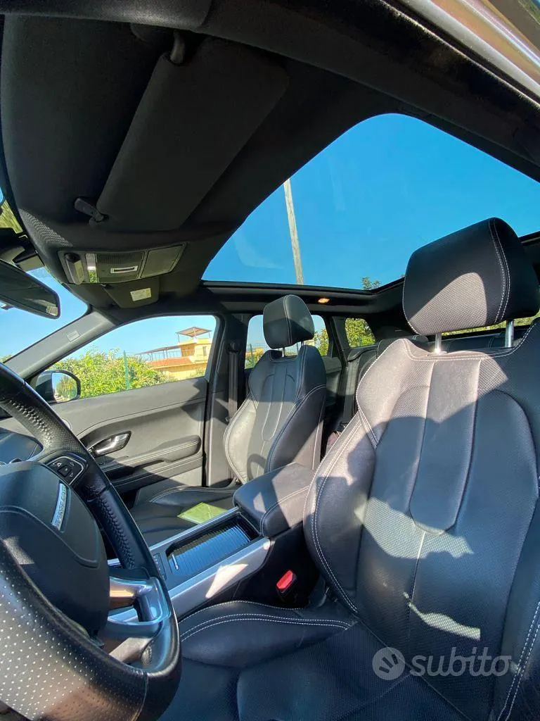Land Rover Range Rover Evoque 2015 photo 4