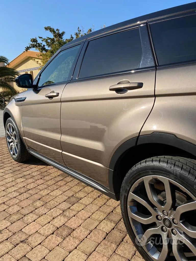 Land Rover Range Rover Evoque 2015 photo 2