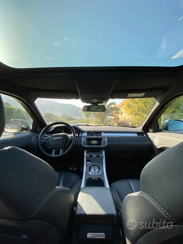 Land Rover Range Rover Evoque 2015 photo 3