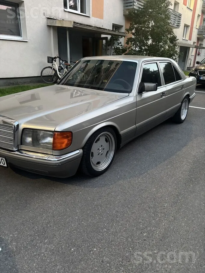 Mercedes-Benz S300