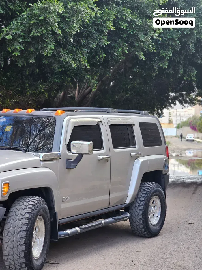 Hummer H3 2006 photo 2