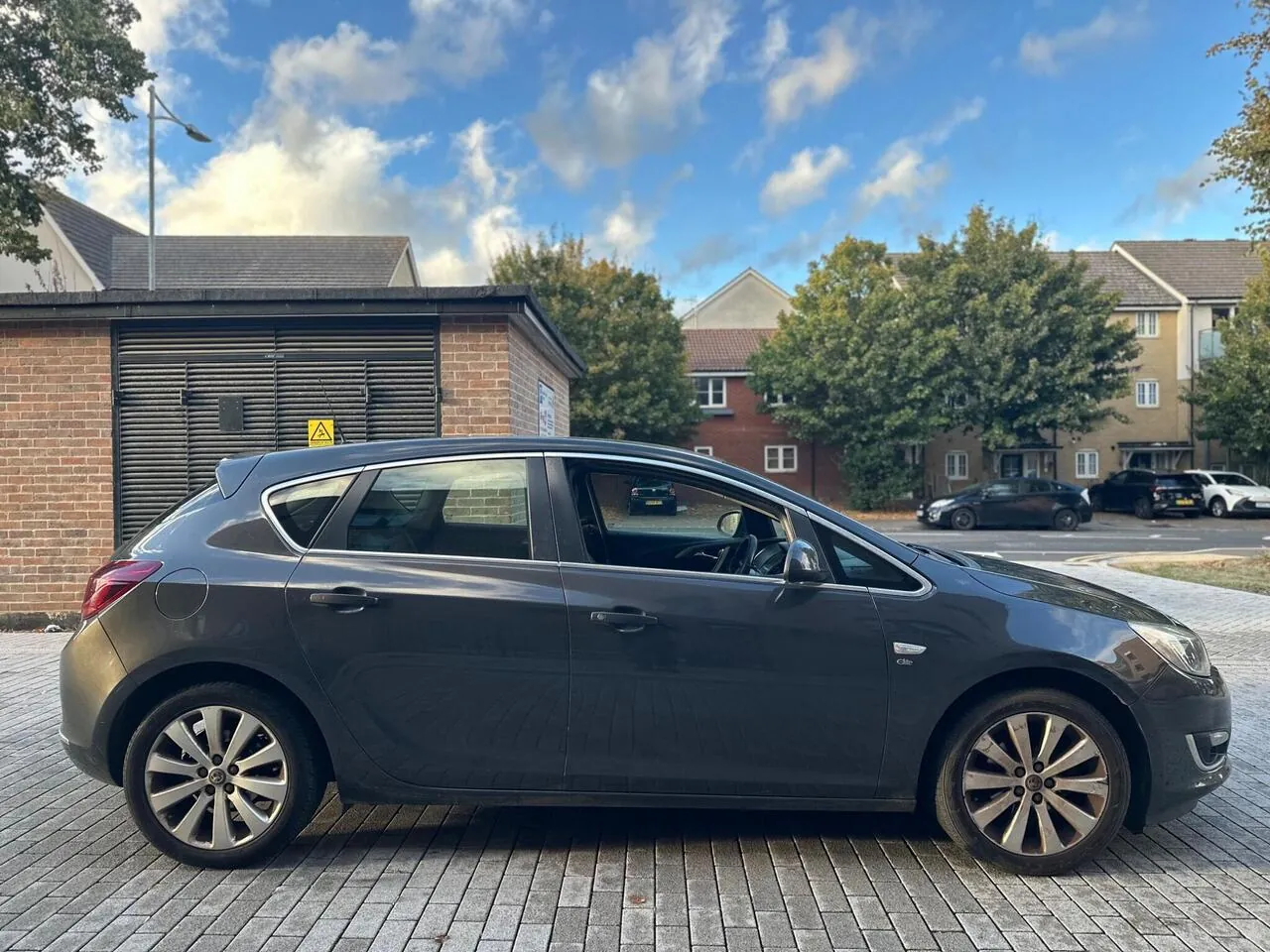 Vauxhall Astra 2014 photo 4
