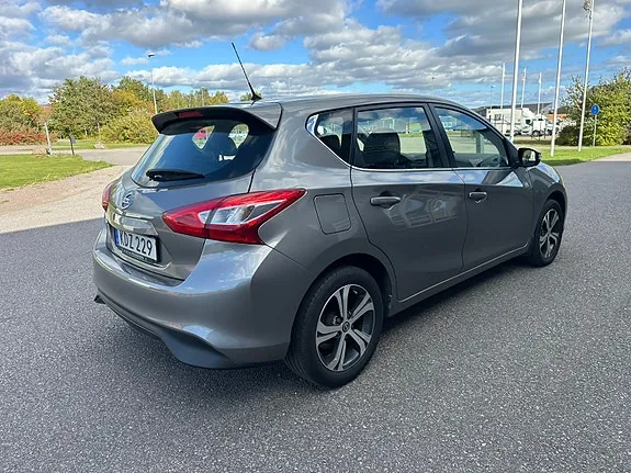 Nissan Pulsar 2016 photo 2