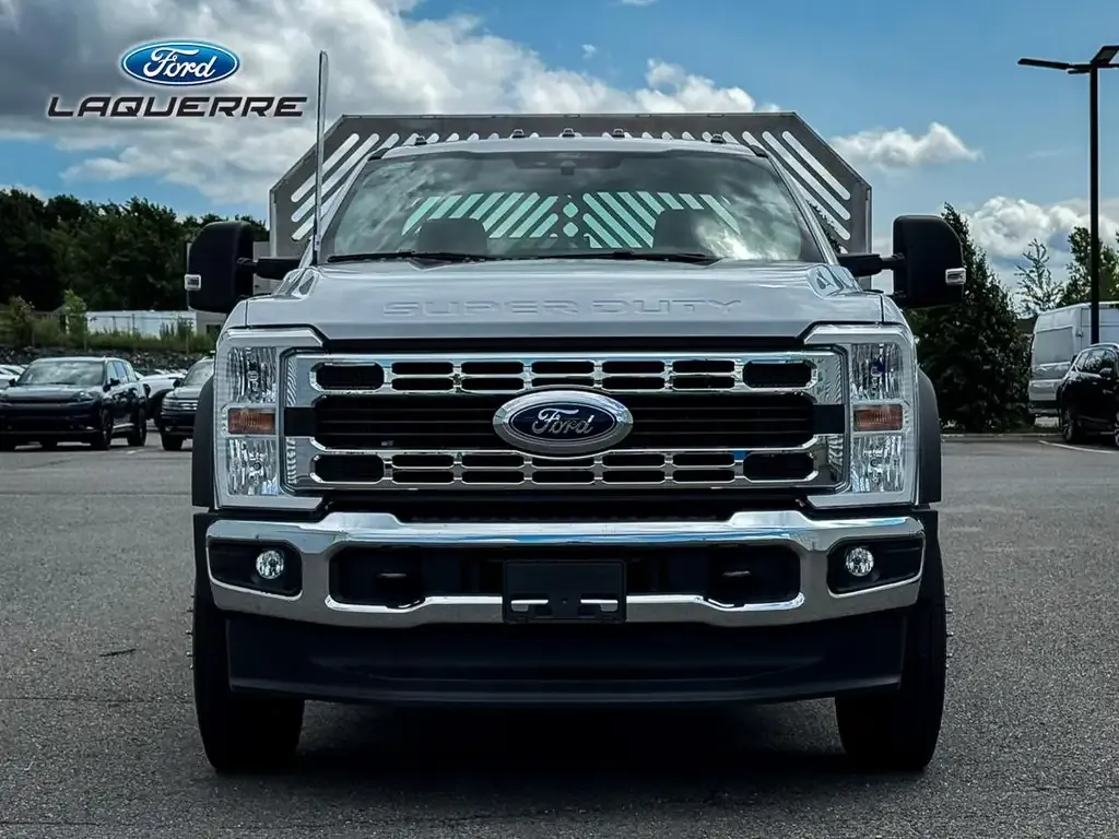 Ford F-600 Super Duty 2026 photo 2