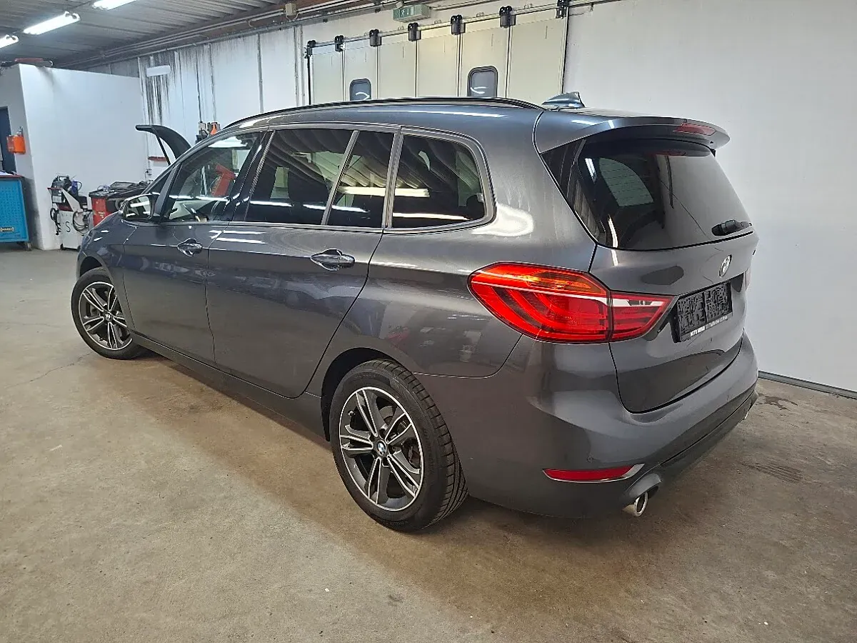 BMW 2 Series 2022 photo 3