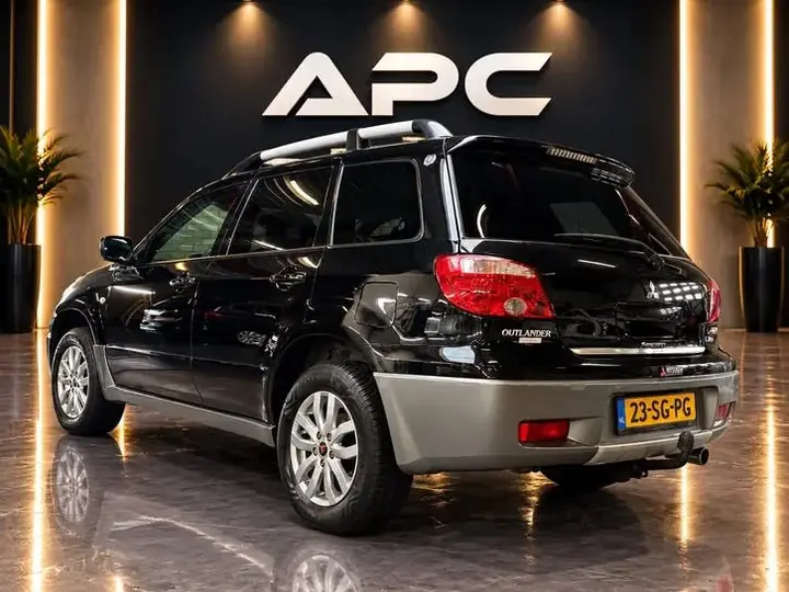 Mitsubishi Outlander 2006 photo 3
