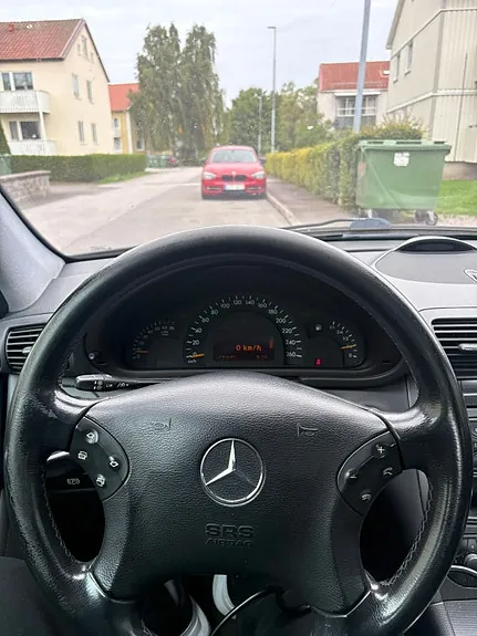 Mercedes-Benz C240 2001 photo 4