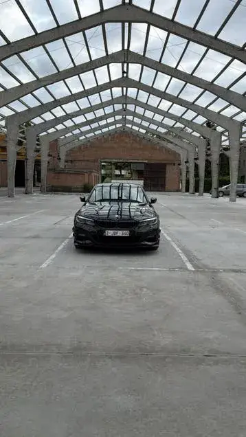 BMW 330E