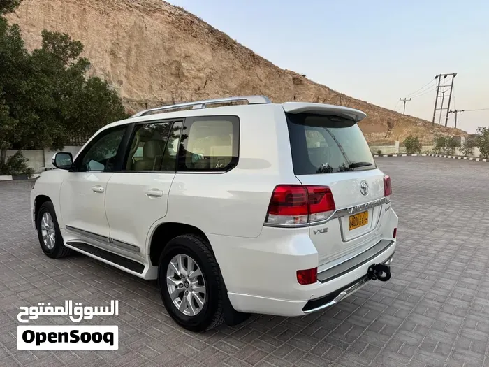 Toyota Land Cruiser 2018 photo 4