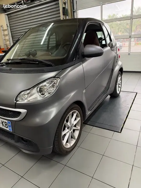 Smart Fortwo 2012 photo 2