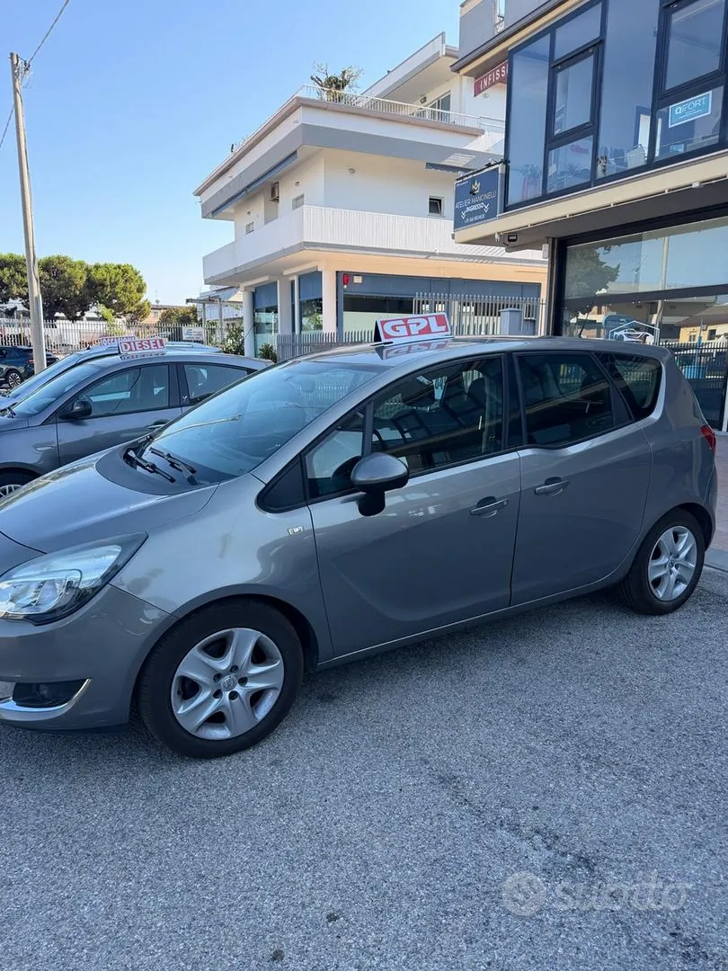 Opel Meriva 2016 photo 2