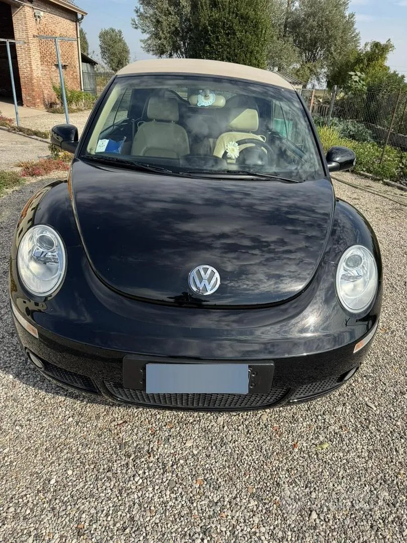 Volkswagen New Beetle
