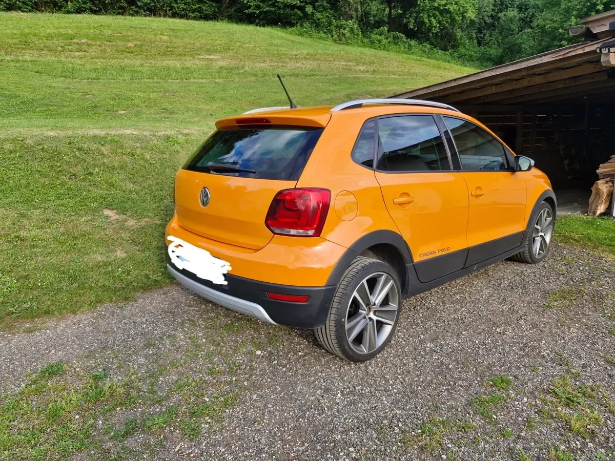 Volkswagen Polo 2011 photo 3