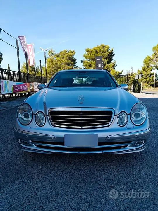 Mercedes-Benz E-Class 2002 photo 5