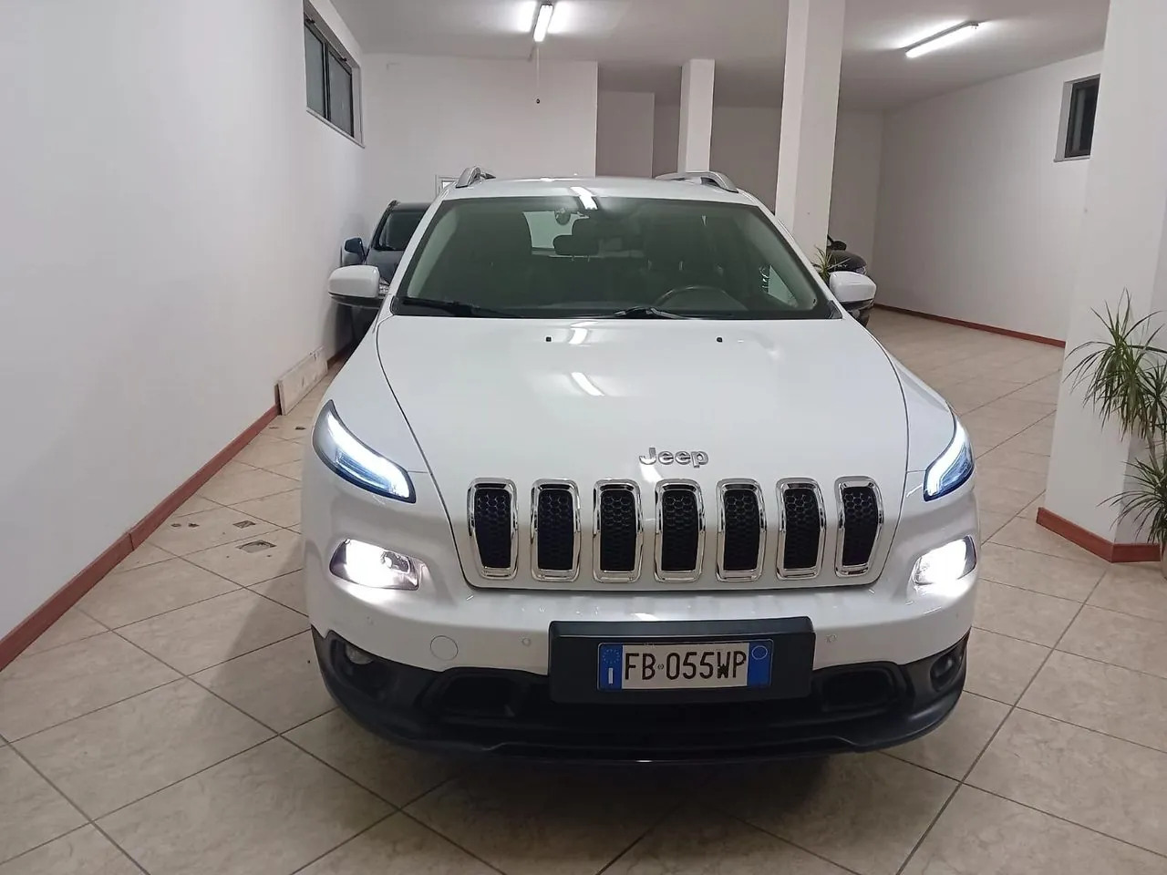 Jeep Cherokee 2015 photo 3