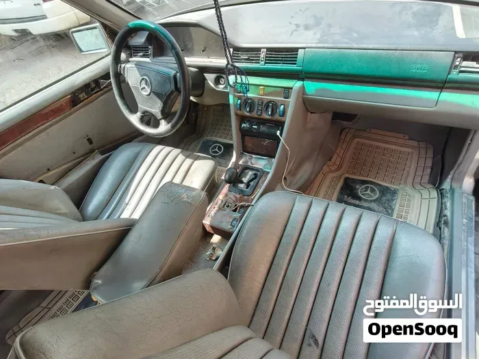 Mercedes-Benz 190 1986 photo 4