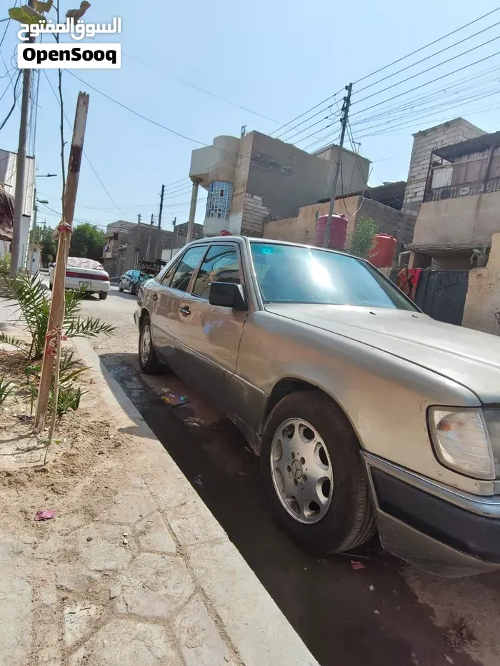 Mercedes-Benz 190 1986 photo 3
