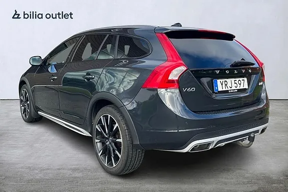 Volvo V60 Cross Country 2018 photo 4